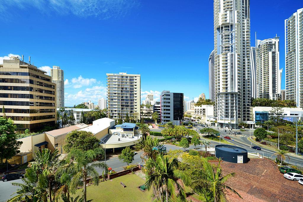 Condor Ocean View Apartments Surfers Paradise Gold Coast Exterior photo